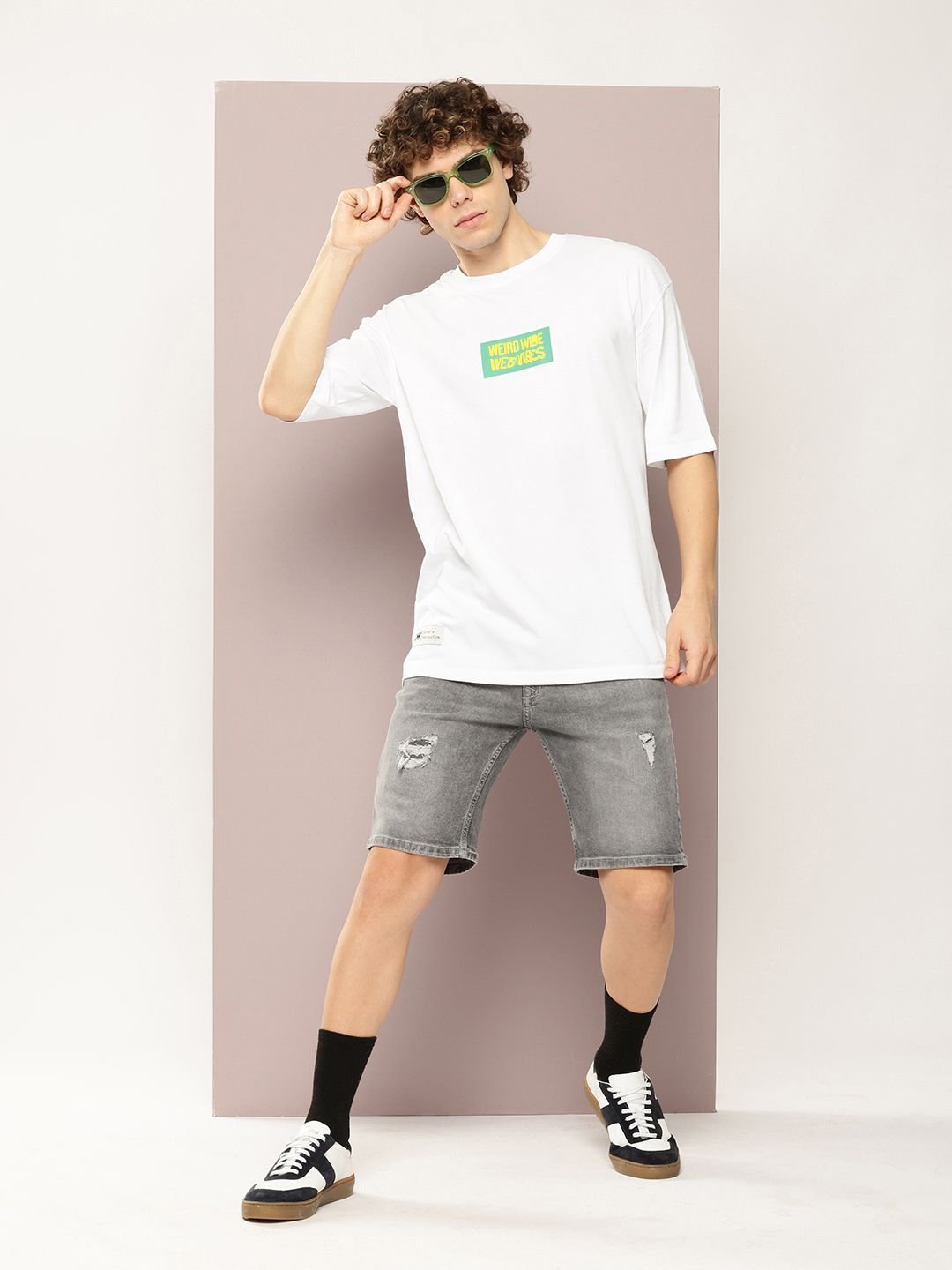 Kook N Keech Looney Tunes Men Bugs Bunny Printed Pure Cotton Drop-Shoulder Sleeves T-shirt - Image 4